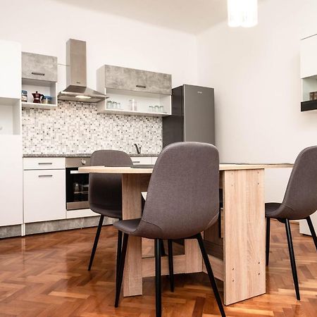 Apartment Marta Raša Eksteriør billede